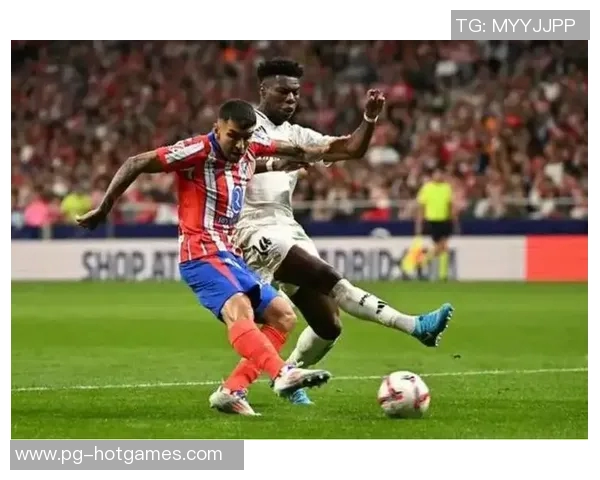 国王杯精彩对决那不勒斯险胜波尔图神扑引发争议判罚全场沸腾